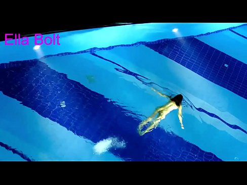 ❤️ నేను చూడటం ఆపలేను, ELLA BOLT రిసార్ట్ పూల్‌లో నగ్నంగా ఈత కొడుతూ దొరికిన యువ అందగత్తె ❤❌ స్లట్స్ పోర్న్ వద్ద te.muitohentai.ru ️❤